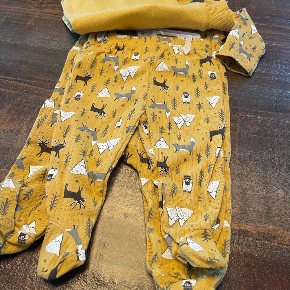 3 piece sleeper/outfit 0-3 months - Picture 3 of 4